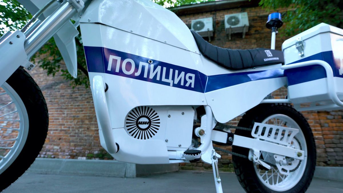 http://www.motomag.gr/sites/default/files/images/articles/2017_1/October/kalashnikov-reveals-electric-motorcycles-for-russian-military-and-police-forces-12.jpg