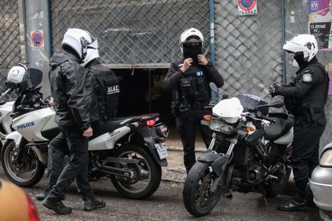 ΕΛ.ΑΣ. – Σύλληψη δύο ατόμων στη Θεσσαλονίκη για κλοπή δικύκλου και απόπειρα εκβίασης