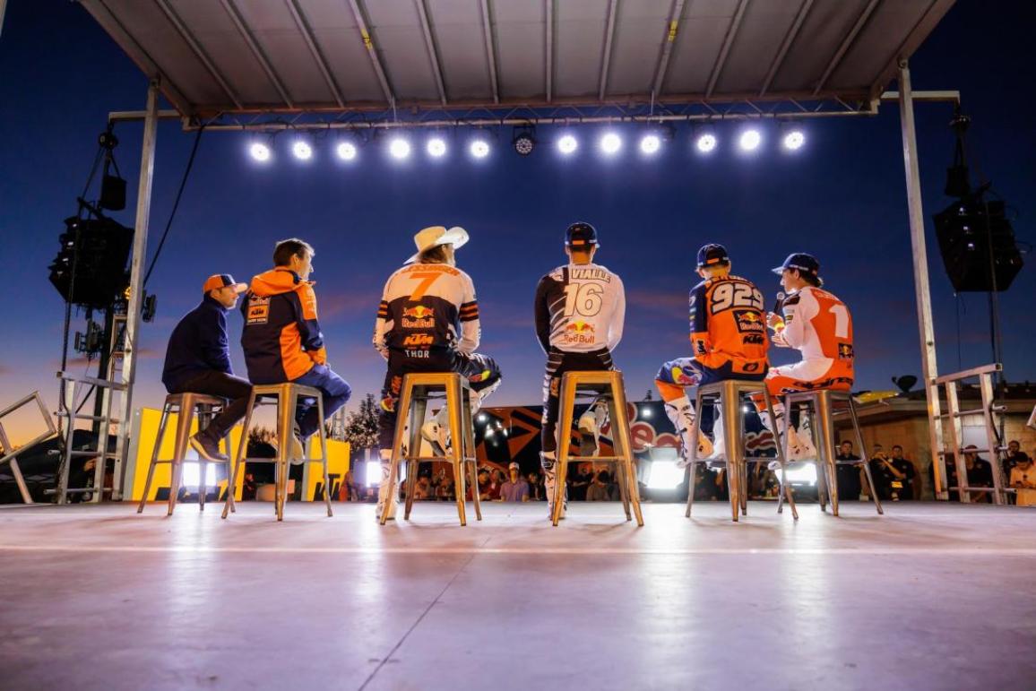 Chase Sexton, Aaron Plessinger, Tom Vialle και Julien Beaumer θα αποτελούν τη σύνθεση της Red Bull KTM Factory Racing στο SuperMotocross 2024