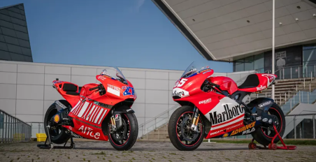 motomagMotoGP – Σε δημοπρασία οι Ducati Desmosedici GP των Stoner και Capirossi