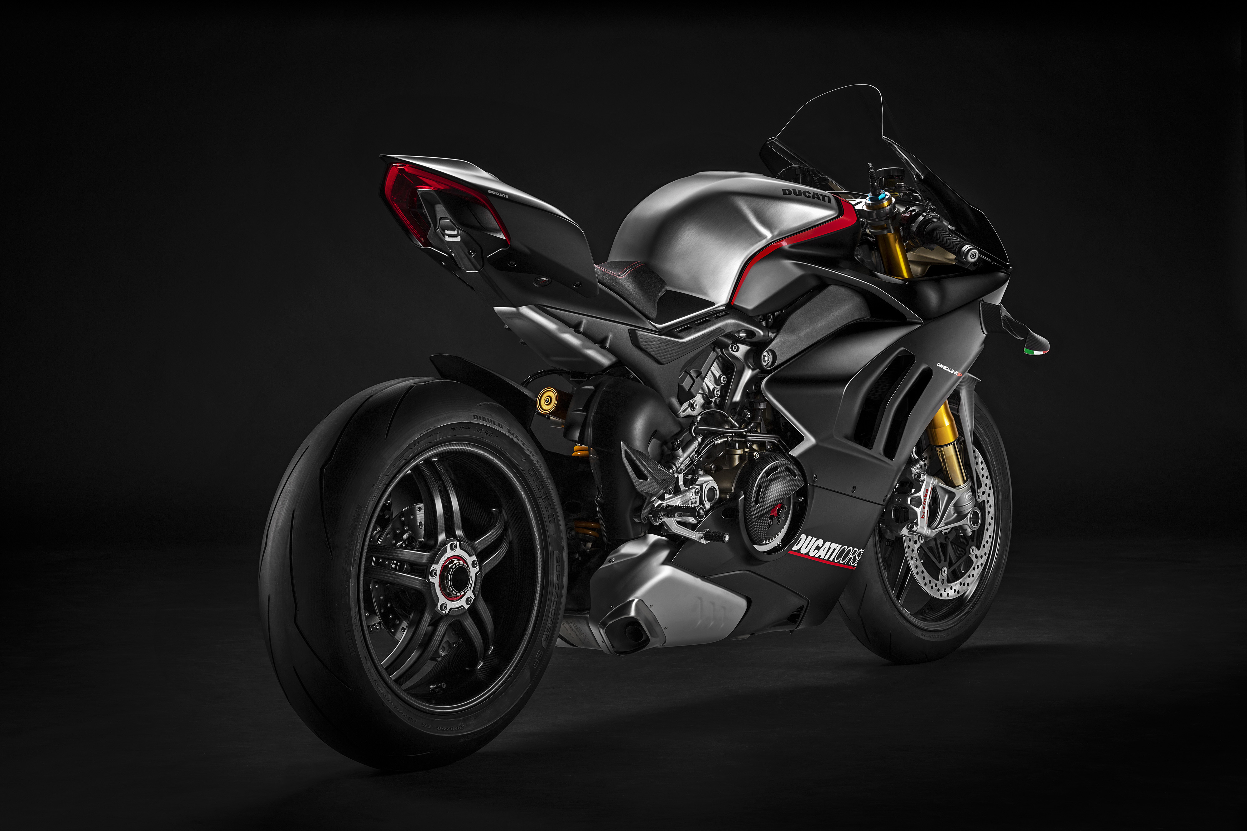 Ducati Panigale V4 S - Prove moto - Primadonna