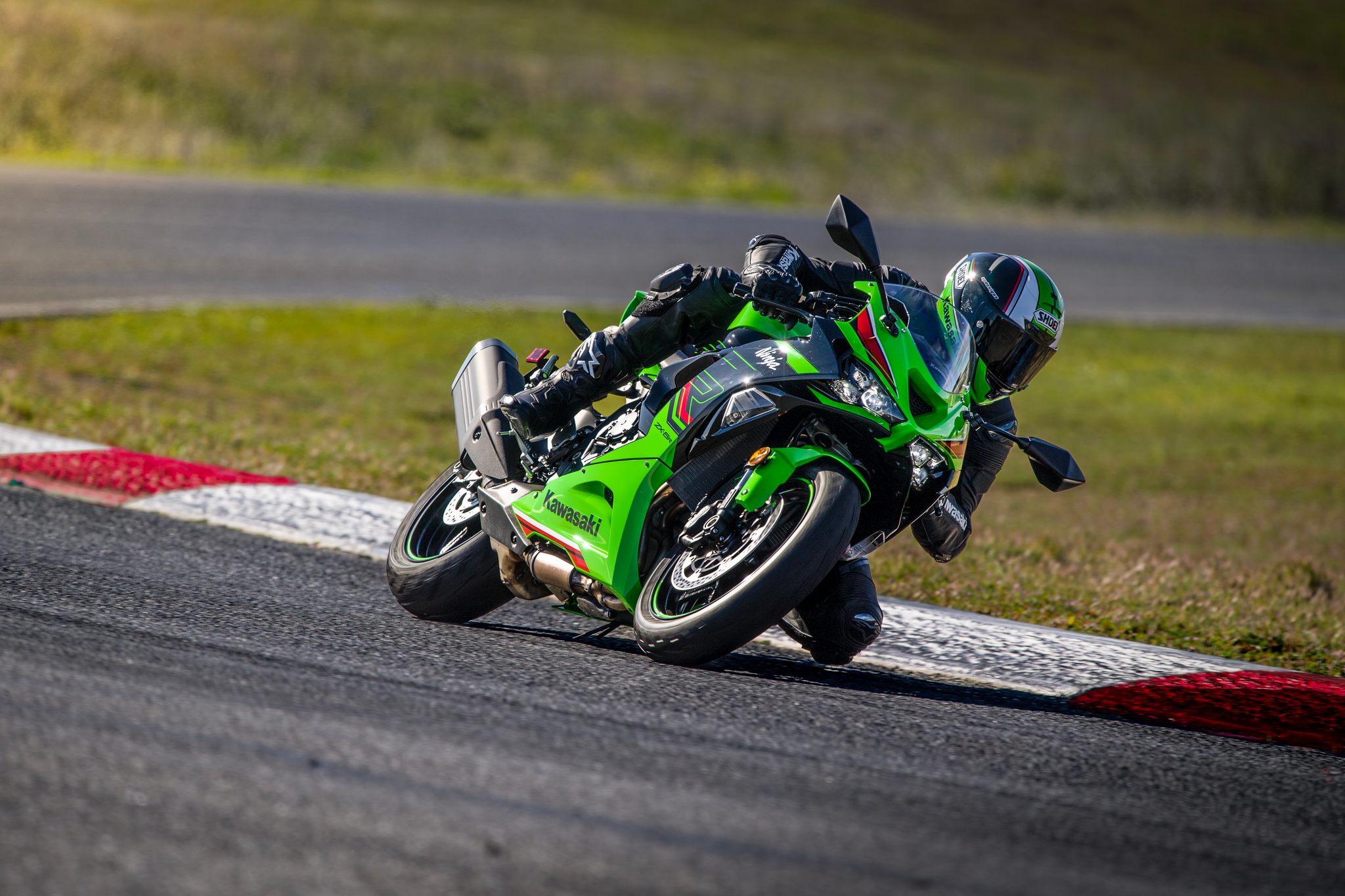 Kawasaki ZX-4R, ZX4-RR, ZX-6R - Οι αναμενόμενες τιμές τους | MOTOMAG