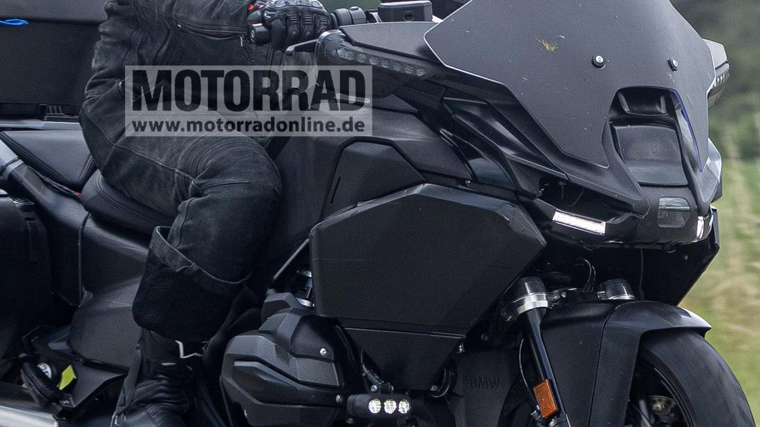 BMW R 1300 RT 2025 Χωρίς μανέτα συμπλέκτη και με ηλεκτρικά