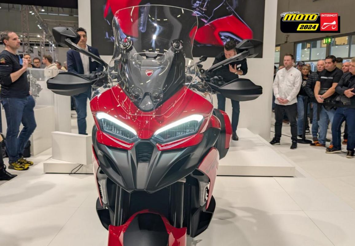 Ducati Multistrada V2 2025