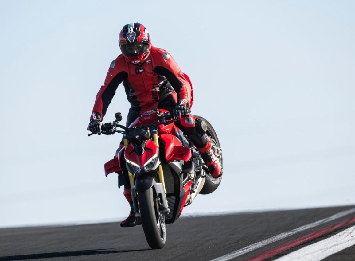 Ducati Streetfighter V4 2025