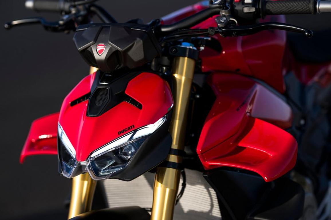 Ducati Streetfighter V4 2025