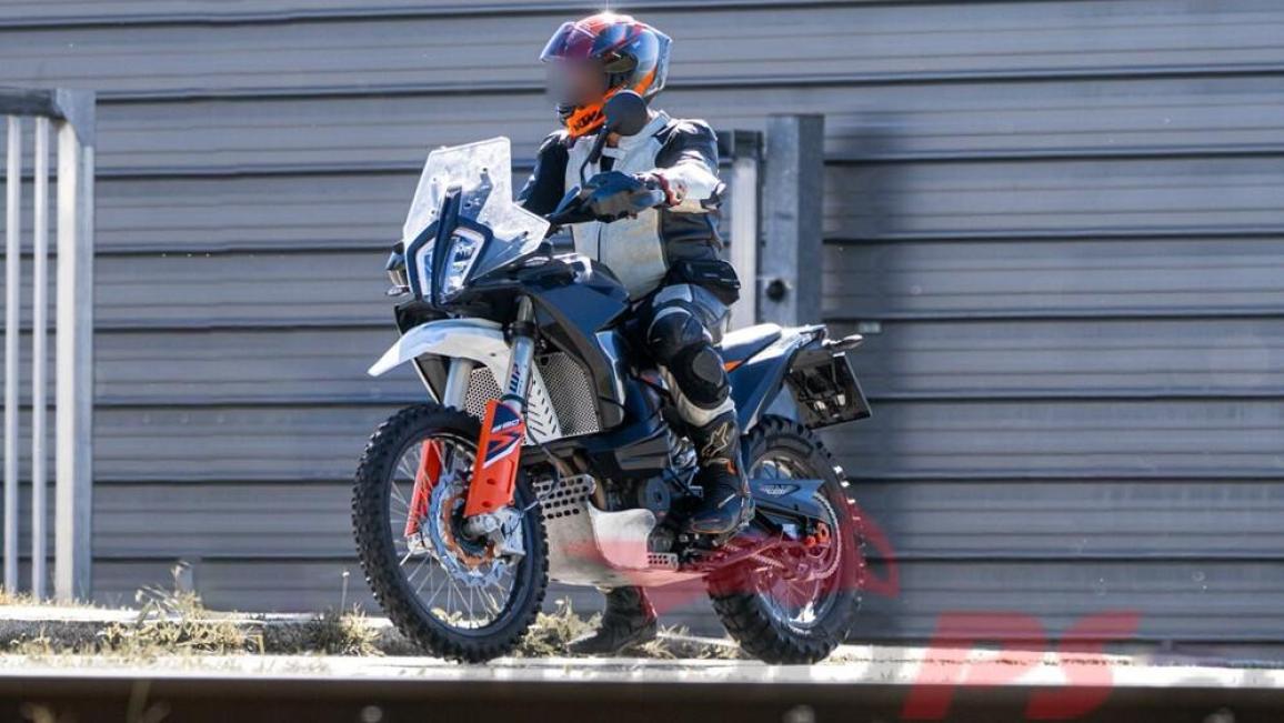 KTM 690 Adventure – Ετοιμάζεται το νέο μοντέλο για την μεσαία κατηγορία