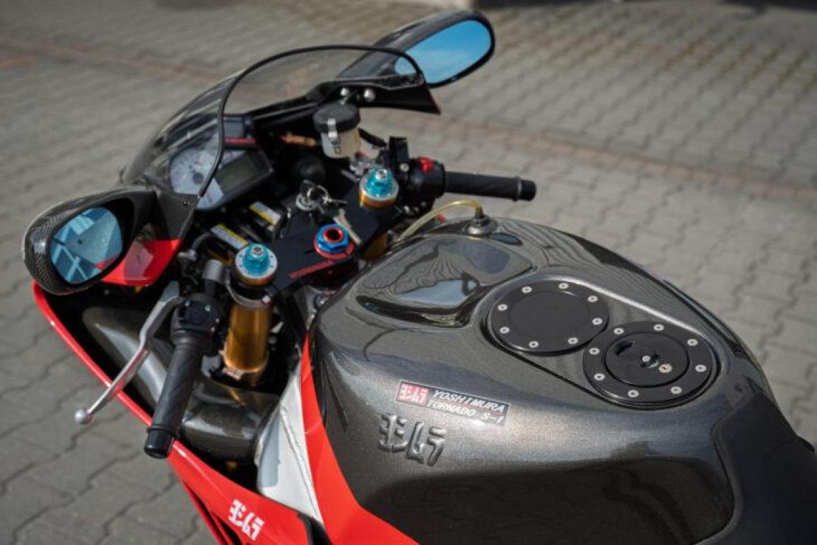 Yoshimura Tornado S1