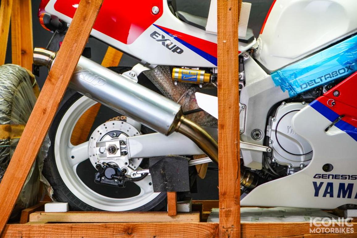 FZR750R ΟW-01
