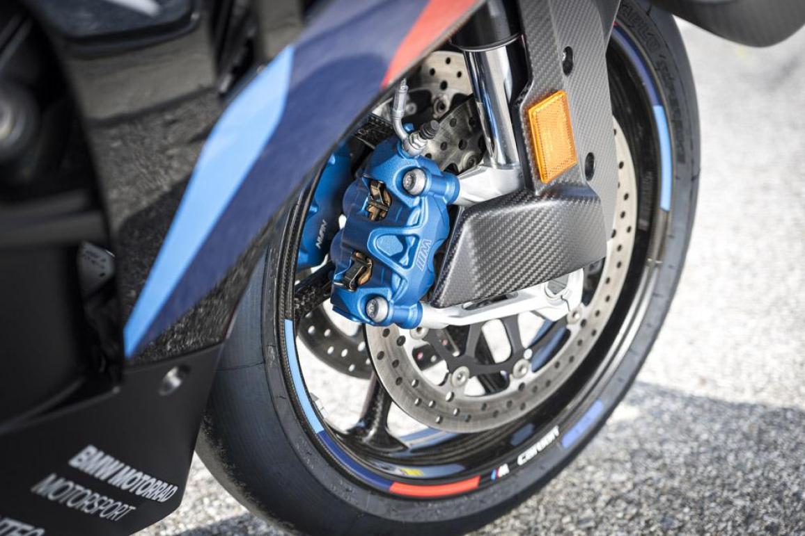 bmw m 1000 rr