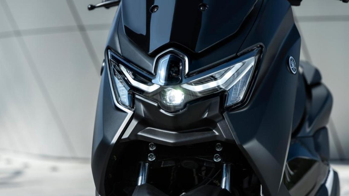 Yamaha NMAX 125 2025 και Tech MAX 125