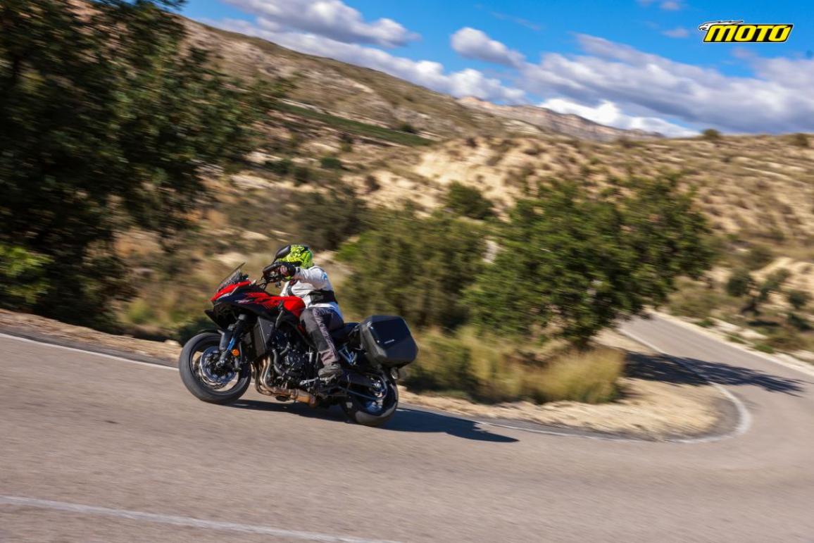 Honda CB1000GT motomag