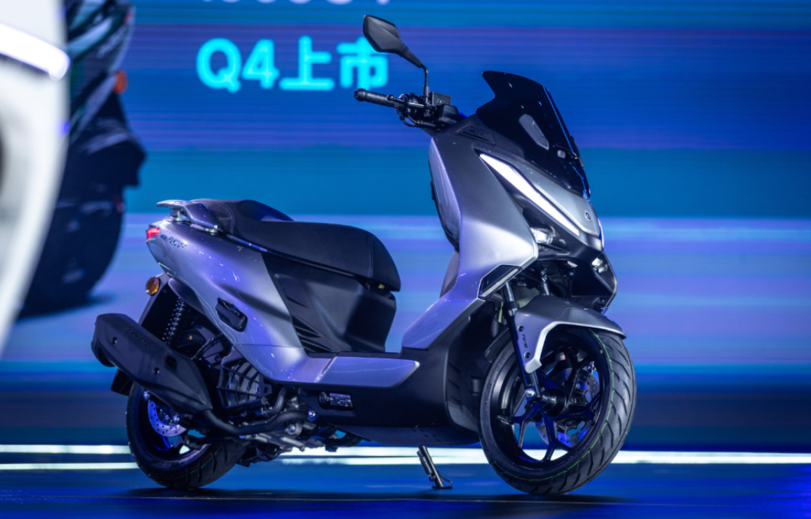 Η CFMOTO μπαίνει στα σκούτερ με δικό της κινητήρα! Νέο AURΑ και 150 SC-F!