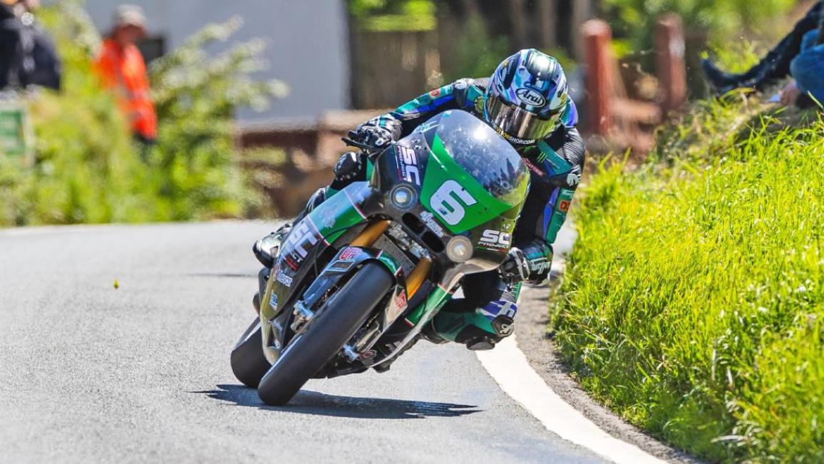 Isle of Man TT 2024, Supersport 2 & Supertwin 2 – Δύο νίκες σε μία ημέρα για τον Michael Dunlop που έφτασε τις 29 συνολικά!