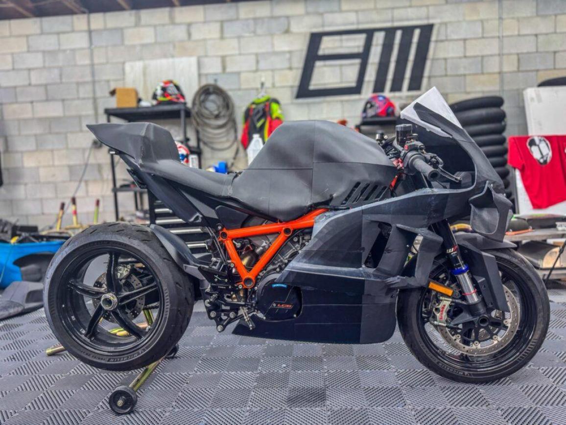 Project RC16 Super Duke 1390