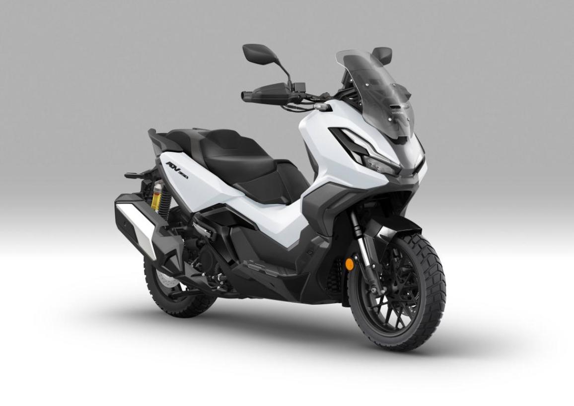 26YM_Honda_ADV350