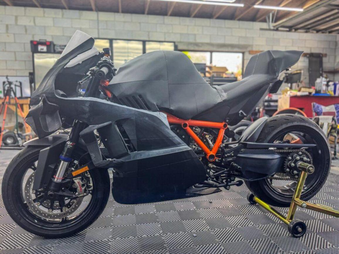 Project RC16 Super Duke 1390