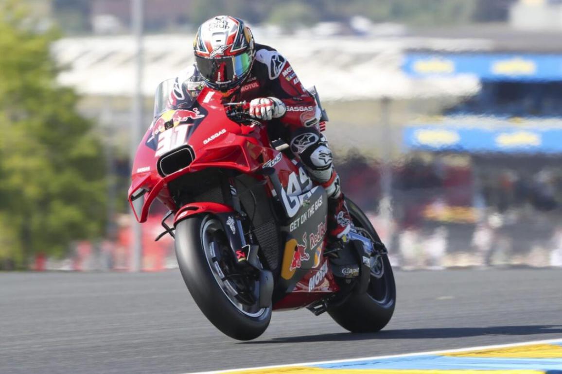 MotoGP 2024, Le Mans, FP1 – O Martin στην κορυφή με μαλακό ελαστικό, ο Acosta σε ρόλο καρχαρία