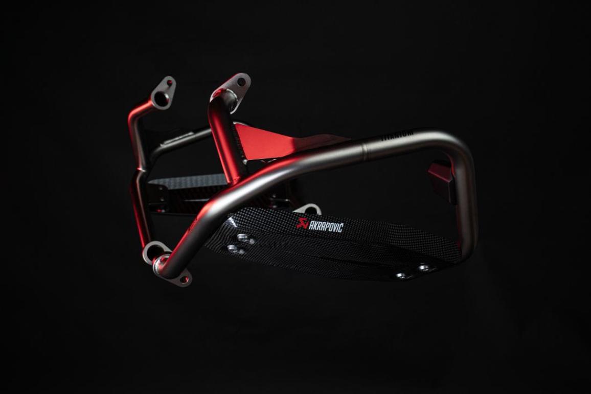 https://www.tecnomoto.gr/el/kato-mpares-prostasias-akrapovic-bmw-r-1300-gs-2024.html