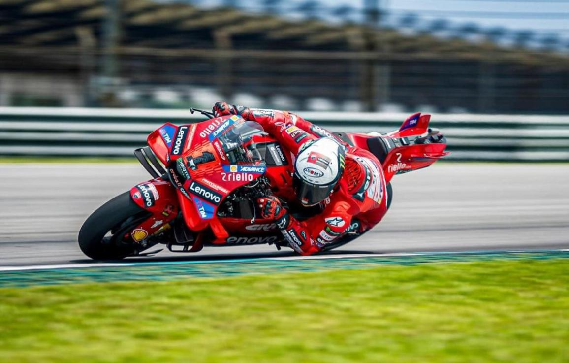 https://www.motomag.gr/news/race-news/aprilia-motogp-sepang-test-metrontas-aorato