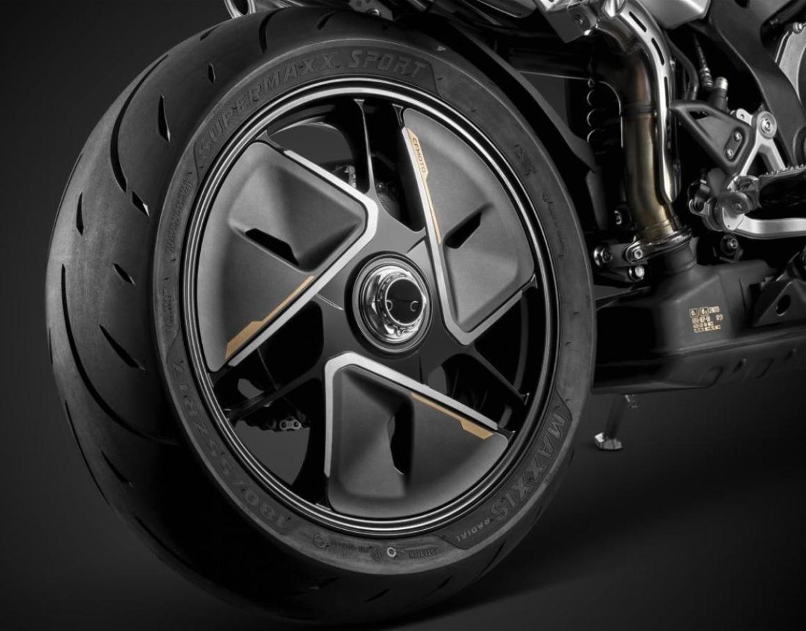 CFMOTO 750SR-S
