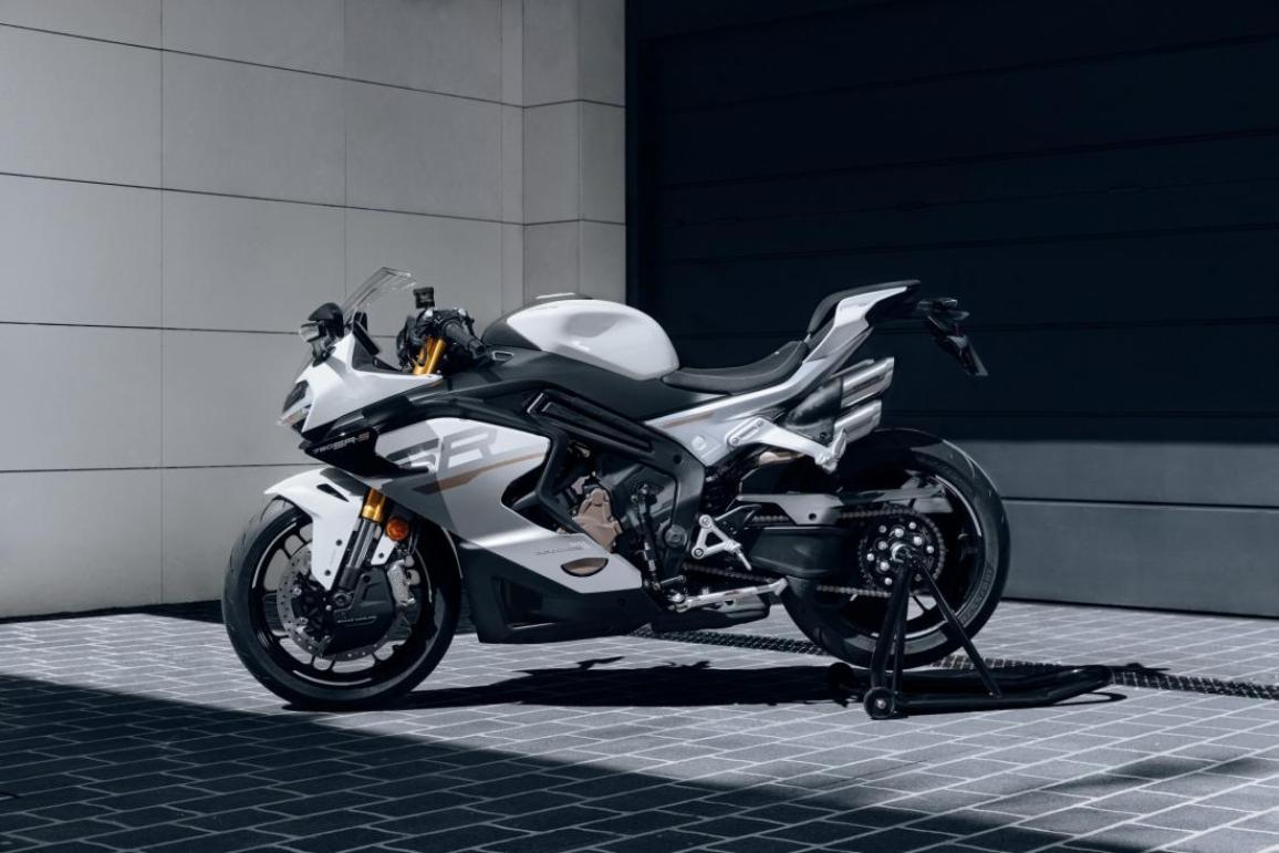 CFMOTO 750SR-S