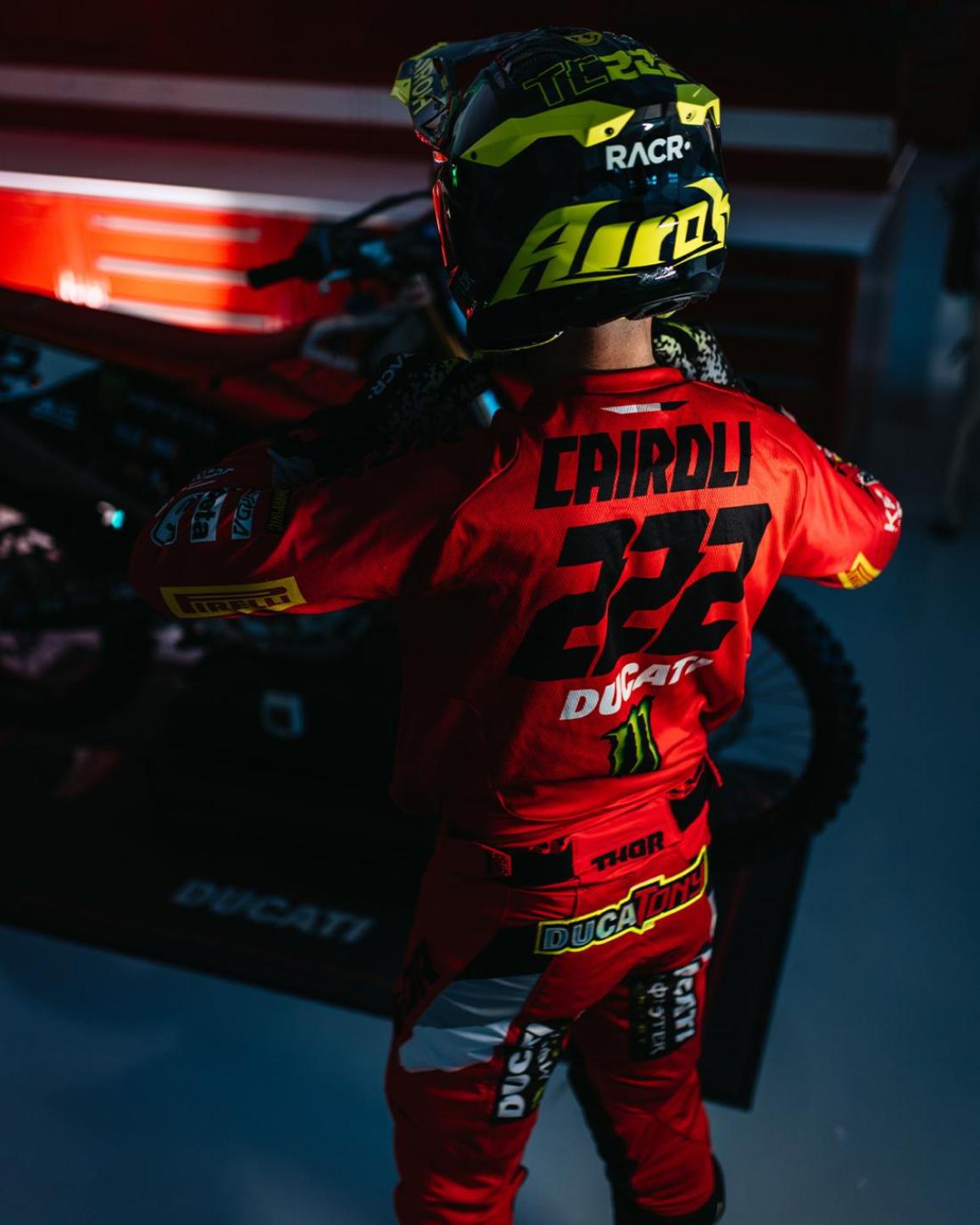 Ducati Desmo450 MX – “Μακάρι να υπήρχε τα χρόνια που αγωνιζόμουν” μας λέει ο Cairoli – [VIDEO]
