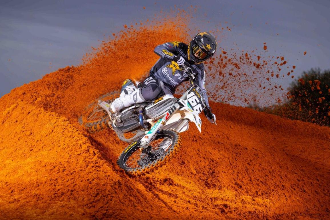 Rockstar Energy Husqvarna Factory Racing Team – Με τους Malcolm Stewart, Christian Craig, RJ Hampshire, Guillem Farres και Casey Cochran στο SuperMotocross 2024