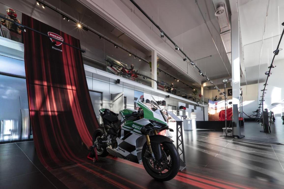 New Ducati DesertX V2