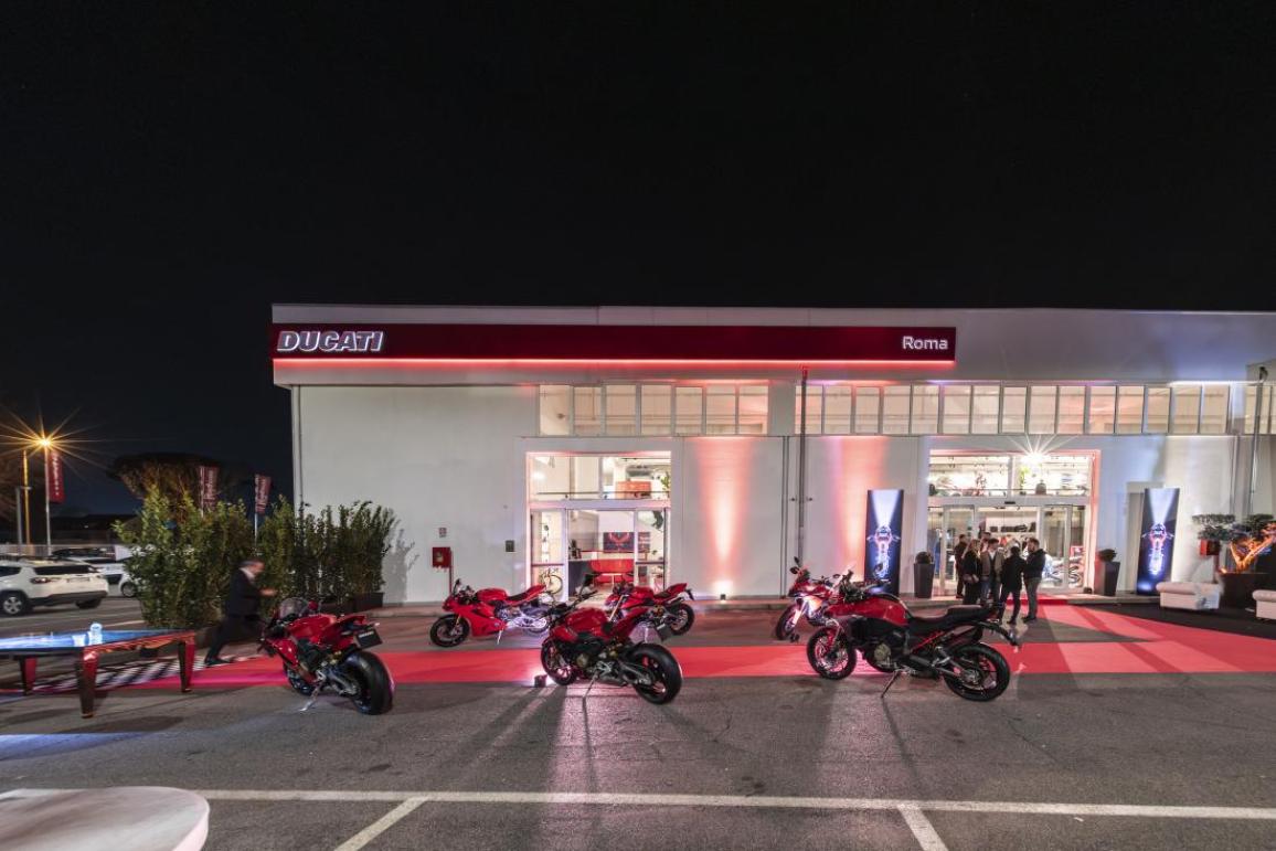 New Ducati DesertX V2