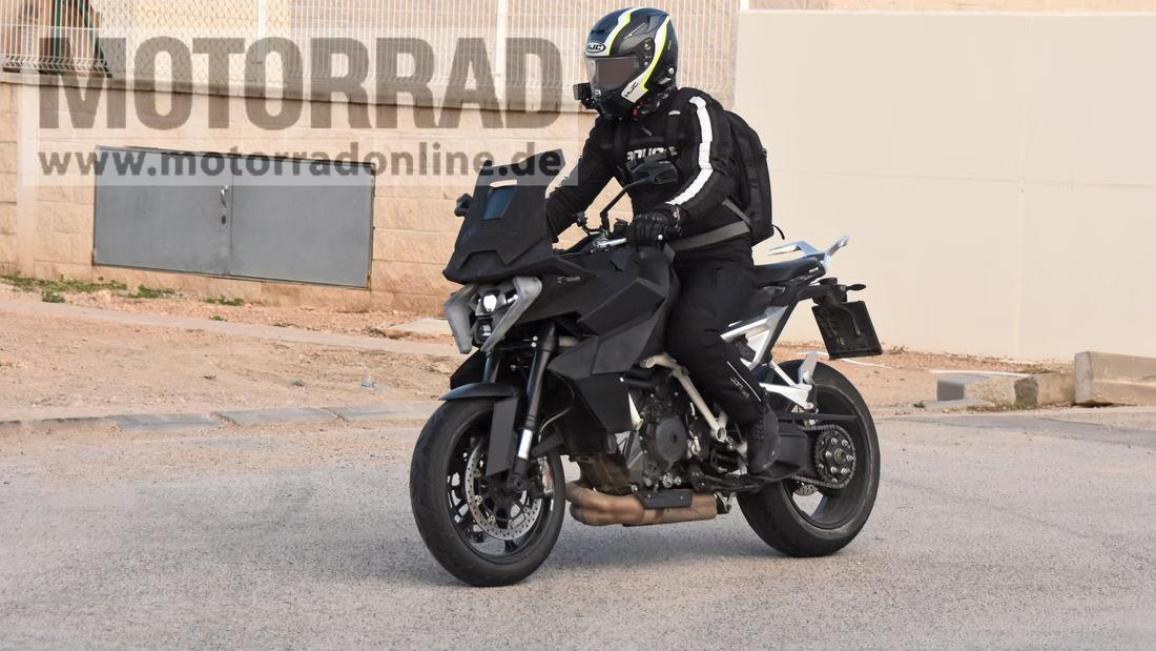 KTM 1390 Super Duke GT – Πιο κοντά στην παραγωγή 