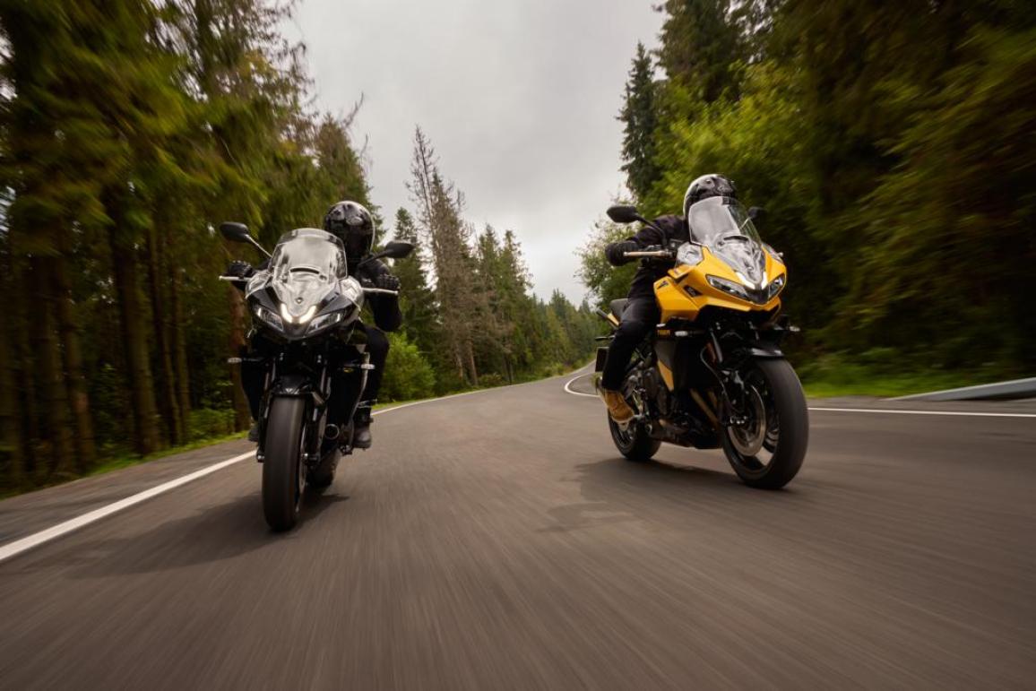 Νέο Triumph Tiger Sport 800: Ολοκαίνουριος κινητήρας! Απέναντι σε Tracer – Στα χνάρια του 1050 «Αν ρίχναμε μία δεκαετία εξέλιξης στο 1050 θα είχαμε καταλήξει σε κάτι σαν το 800» Η Triumph κάνει την έκπληξη και μας φέρνει μία μοτοσυκλέτα που δεν περιμέναμ