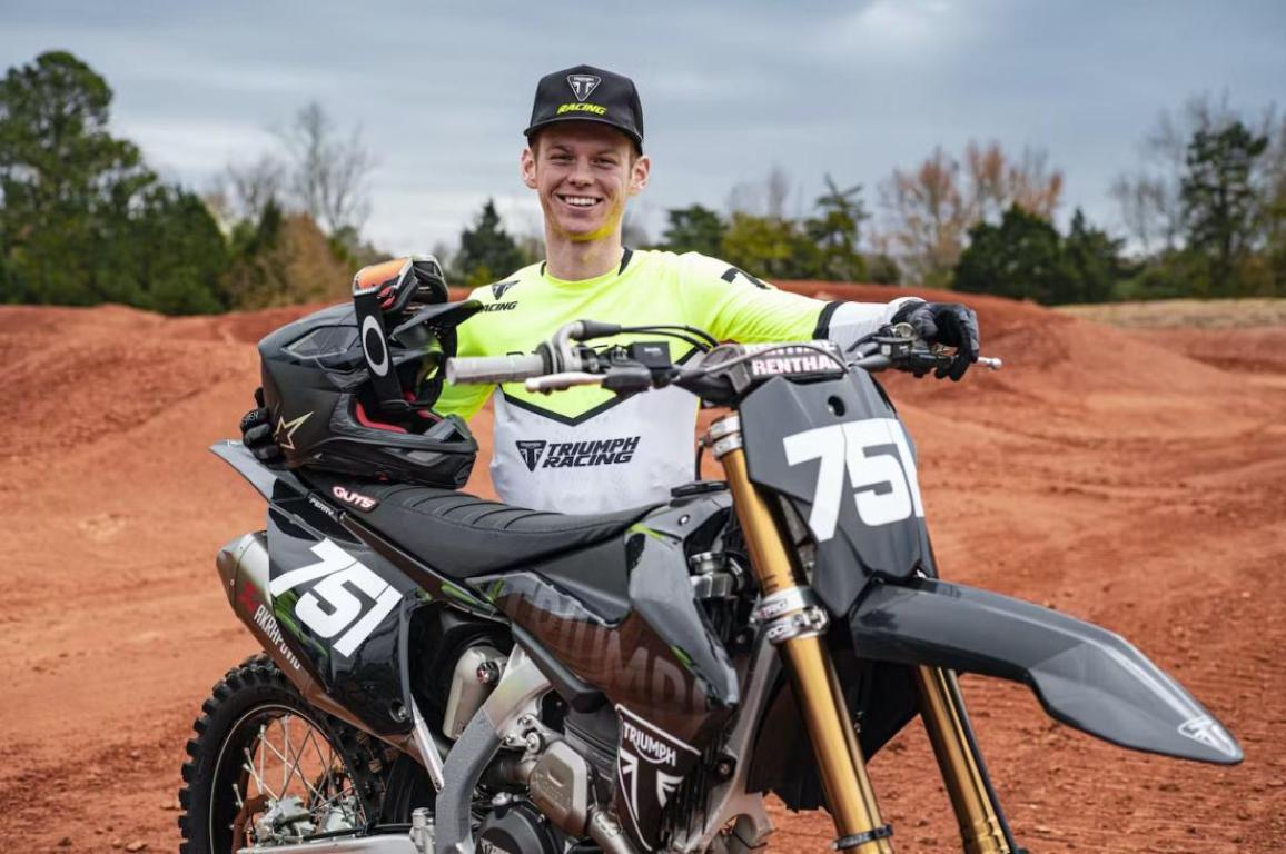 Triumph Racing Team AMA SuperMotocross – Με τους Joey Savatgy, Jalek Swoll και Evan Ferry [VIDEO]