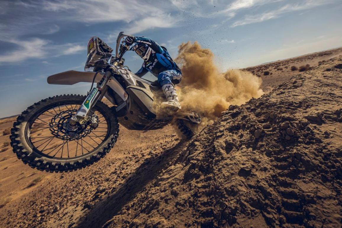 Husqvarna Factory Racing – Με τον Παγκόσμιο Πρωταθλητή World Rally-Raid Luciano Benavides να ηγείται της ομάδας με FR 450 Rally [VIDEO]