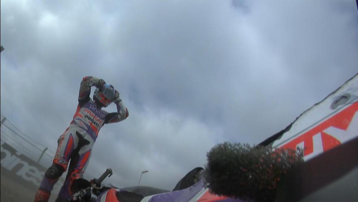 MotoGP Mandalika: Σκόνη και θρύψαλα ο τίτλος! Νίκη Bagnaia σε αγώνα με πολλές πτώσεις