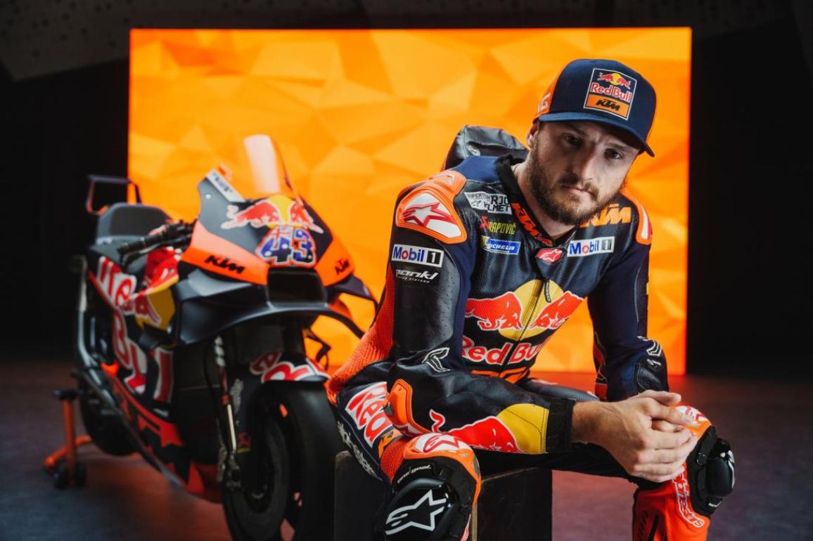 Red Bull KTM Factory Racing – Παρουσιάστηκαν τα αγωνιστικά χρώματα της RC16 στο MotoGP [VIDEO]