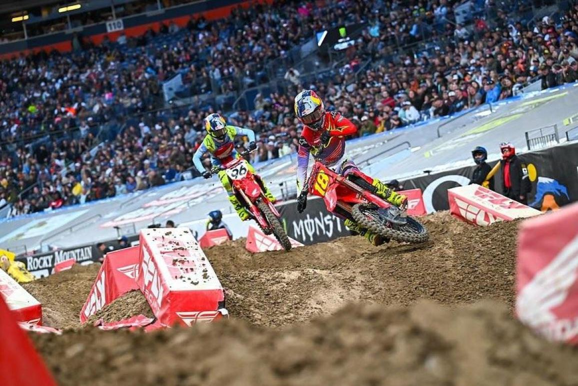 AMA Supercross 2024, Denver – Μία ανάσα από τον τίτλο ο Jett Lawrence με Honda στα 450SX [VIDEO]