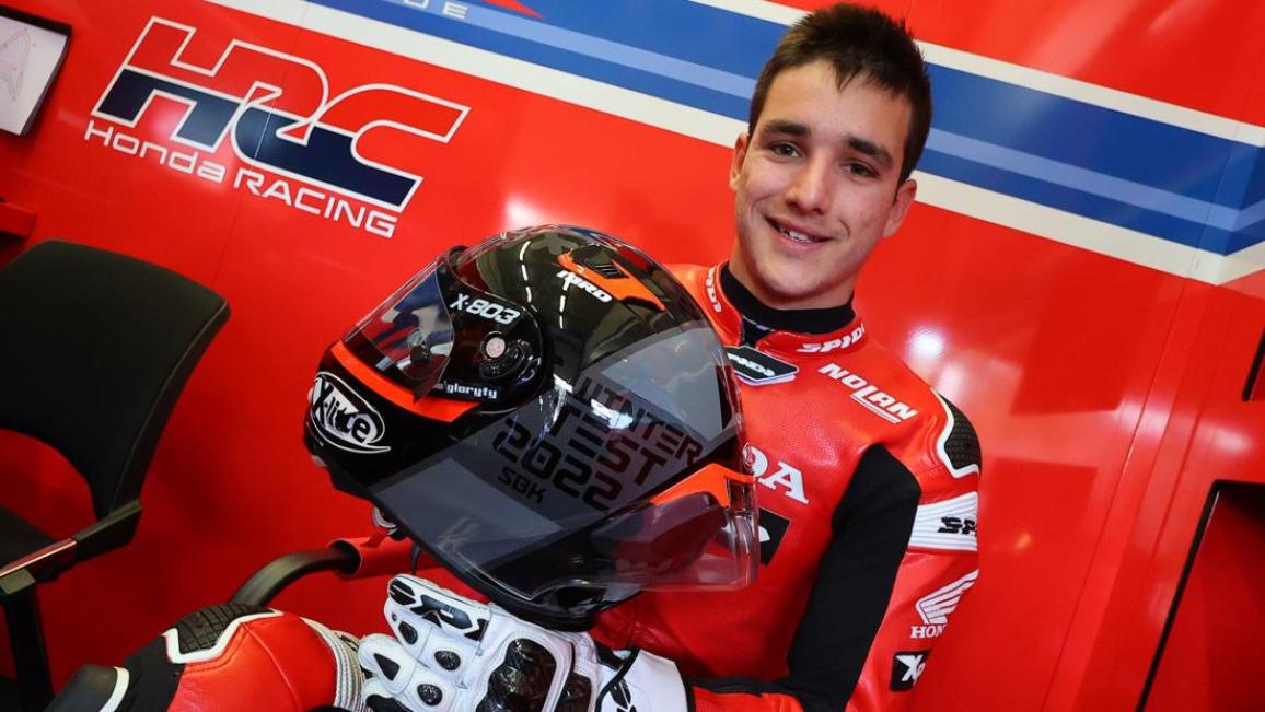 MotoGP Honda short of riders