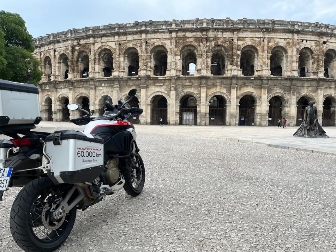 Multistrada V4 60k tour