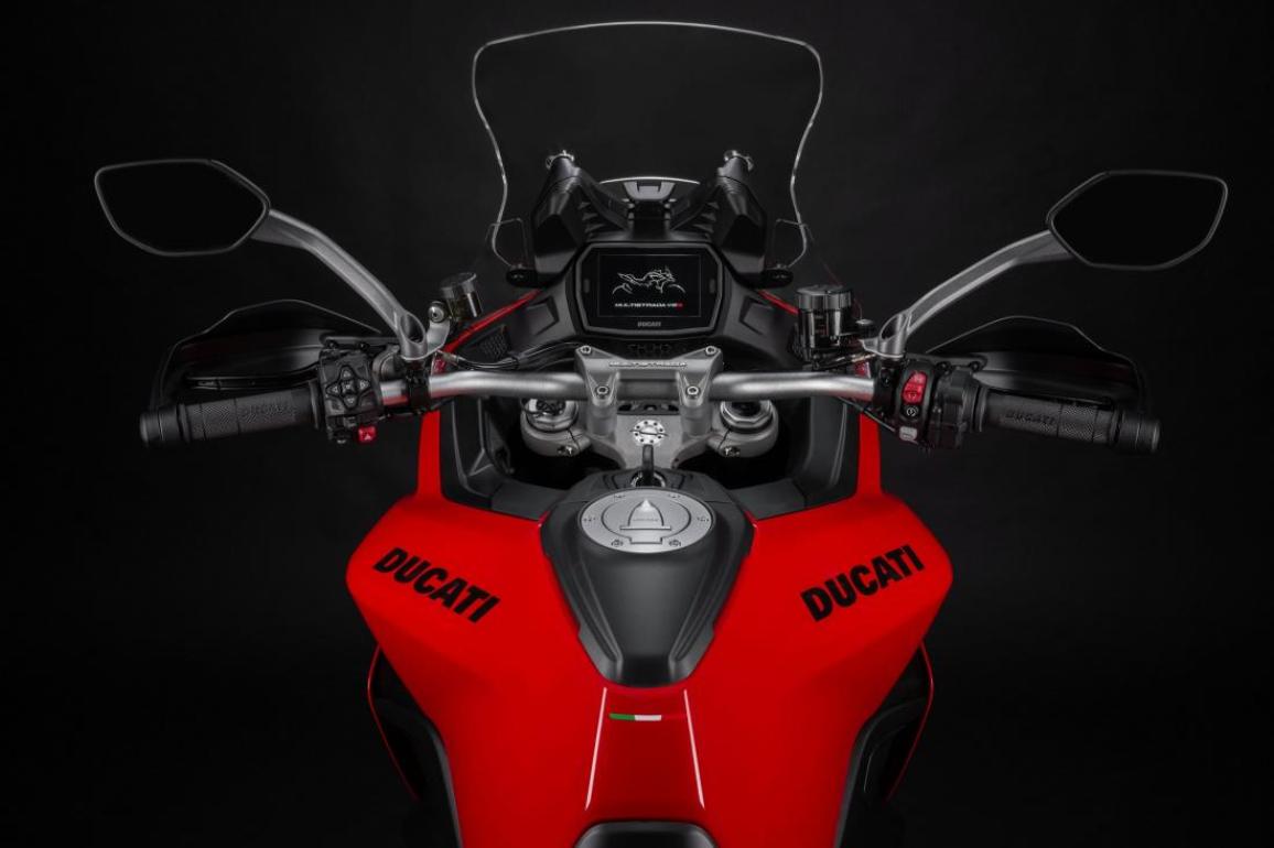 Ducati Multistrada V2 2025