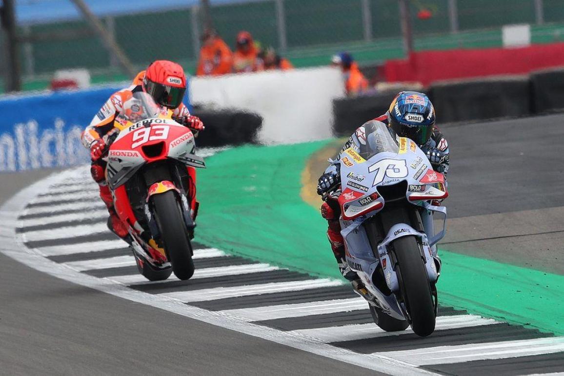 Marc Marquez “Προτιμώ να ζητήσω συγγνώμη παρά να ζητήσω άδεια για προσπέραση, ακόμα κι αν πρόκειται για τον αδελφό μου”