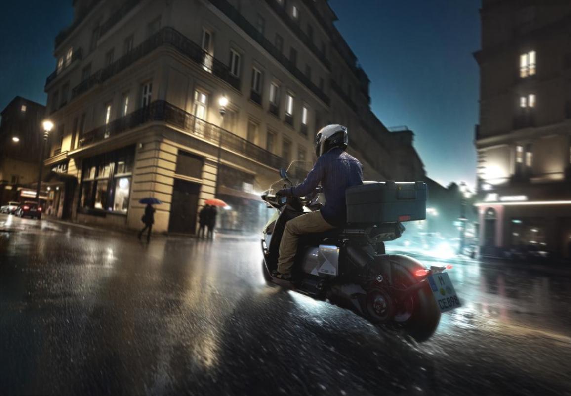 BMW CE04 2026
