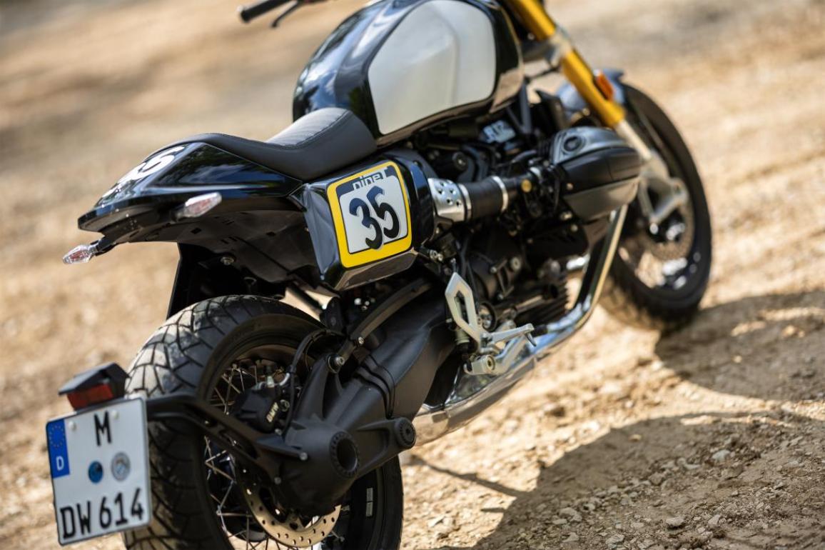 BMW Tracker