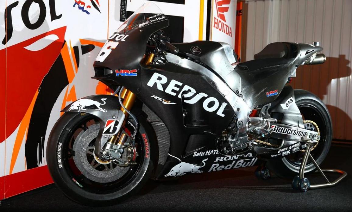 Τέλος η Red Bull από την ομάδα της Repsol Honda, αποσύρθηκε το λογότυπο της Αυστριακής εταιρείας από το αγωνιστικό site της Honda