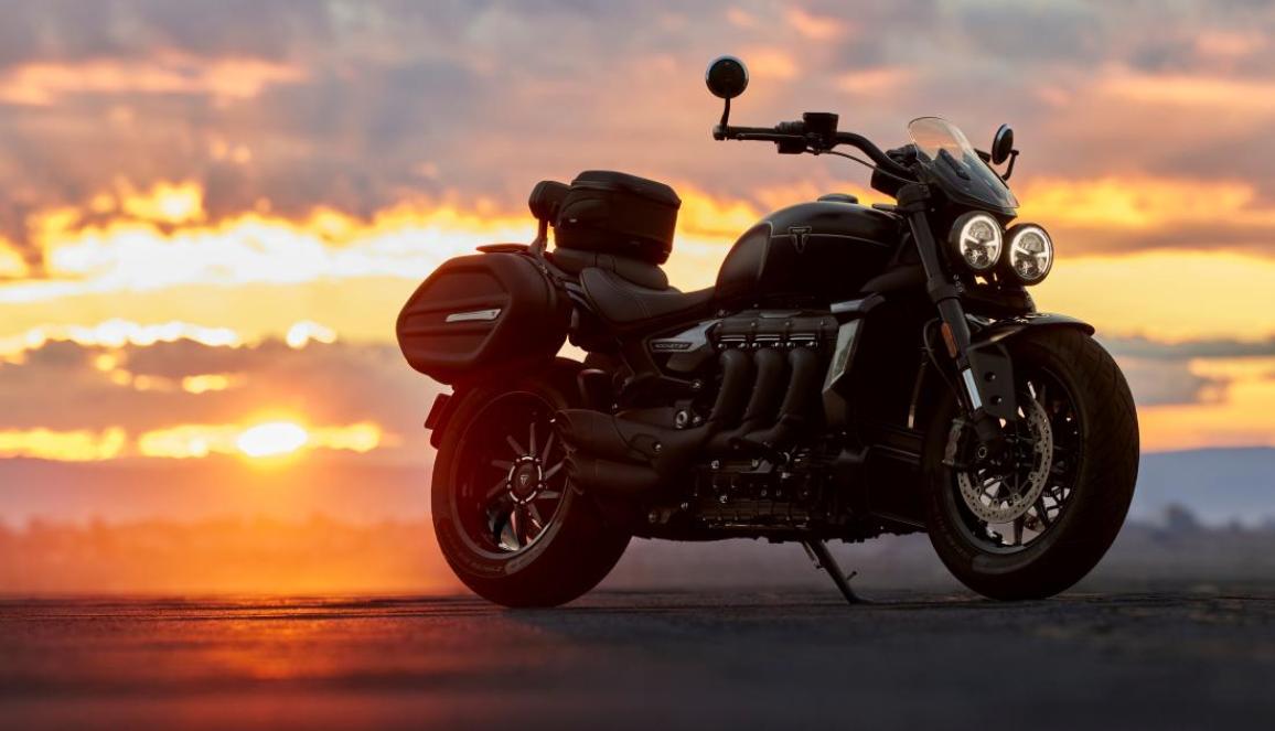 Triumph Rocket 3 Storm R και Storm GT 2024 – Πιο δυνατά από ποτέ [VIDEO]