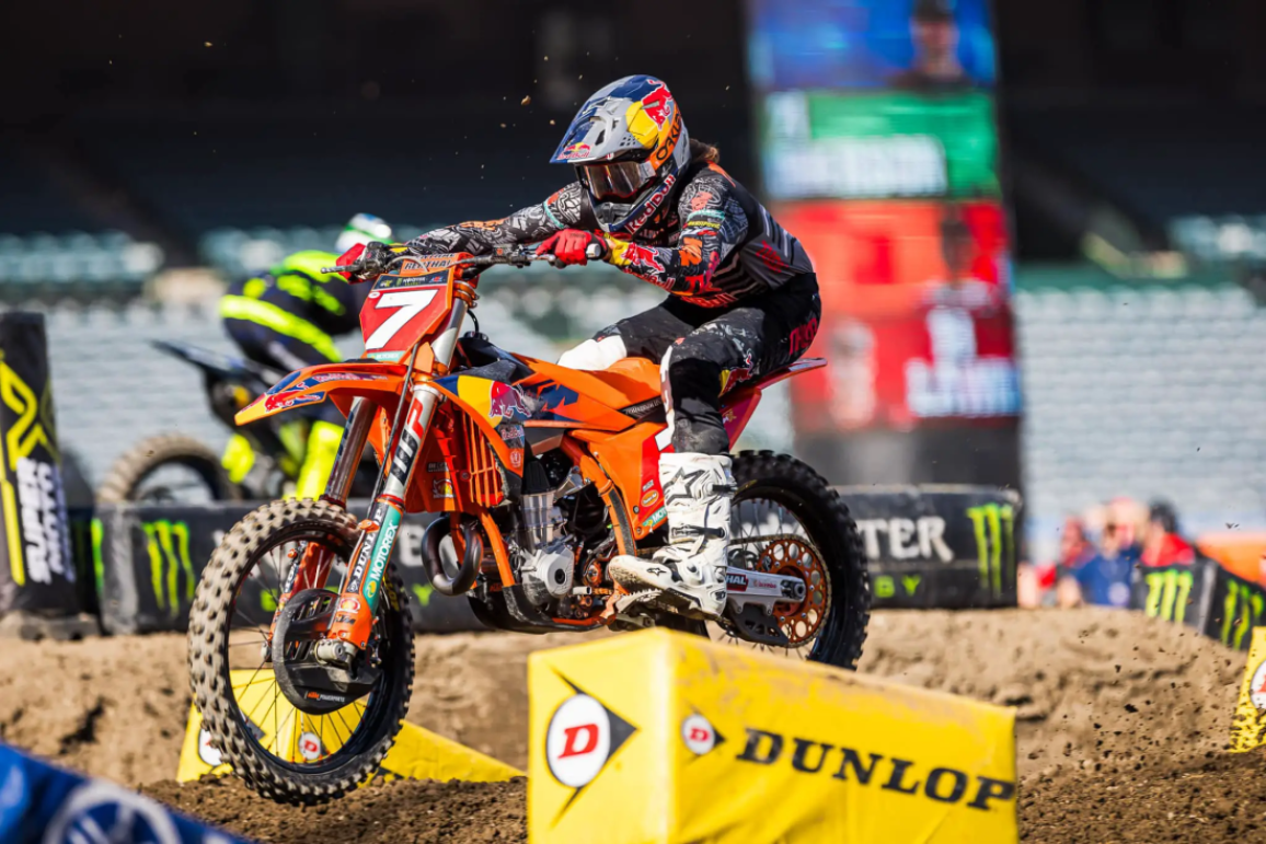 Supercross 2024, Anaheim 2 – Οκτώ διαφορετικοί νικητές στους τέσσερις πρώτους αγώνες σε 450SX και 250SX [VIDEO]