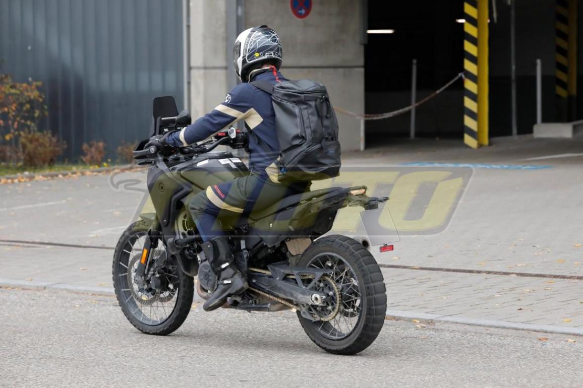 BMW F 650 GS spy pics