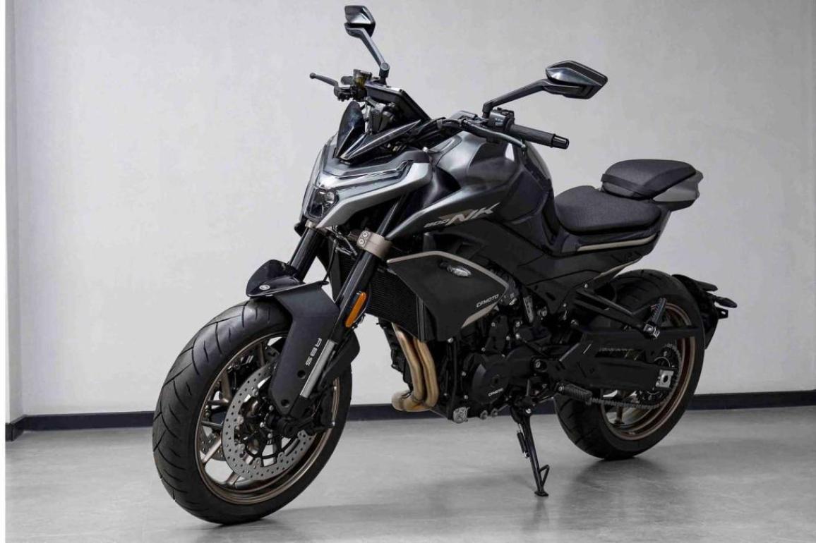 CFMOTO NK 800 Black