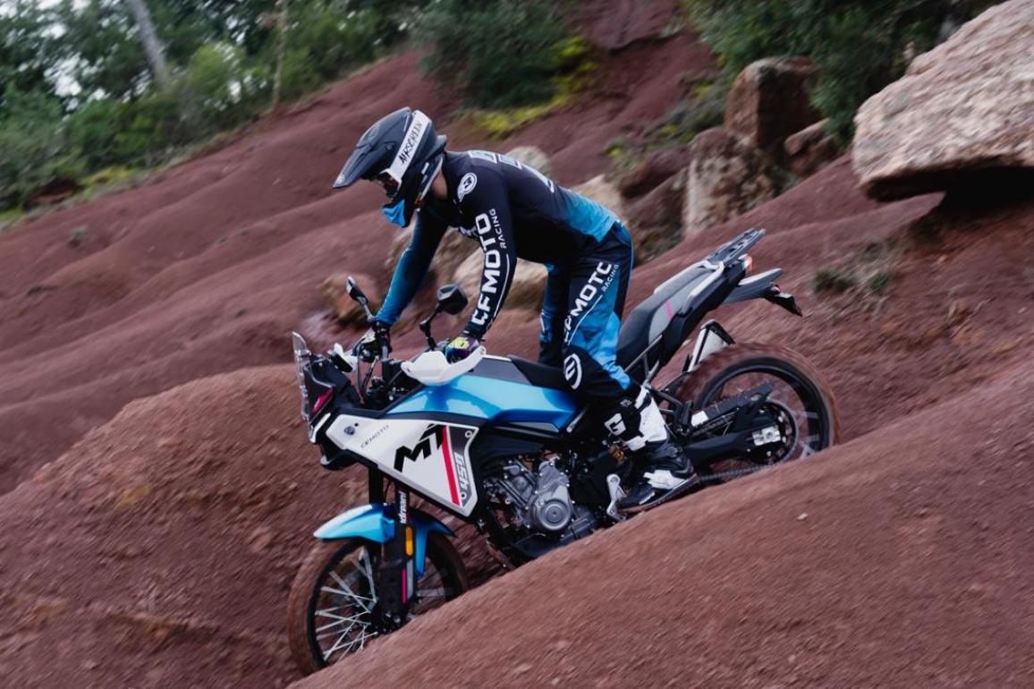 H CFMOTO στέλνει το 450ΜΤ στο Romaniacs με τον Mario Roman! Συνεργασία στις Adventure μοτοσυκλέτες – Όχι Enduro!