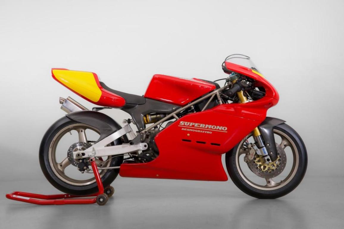 Ducati νίκη στο Isle of Man TT μετά από 30 χρόνια!